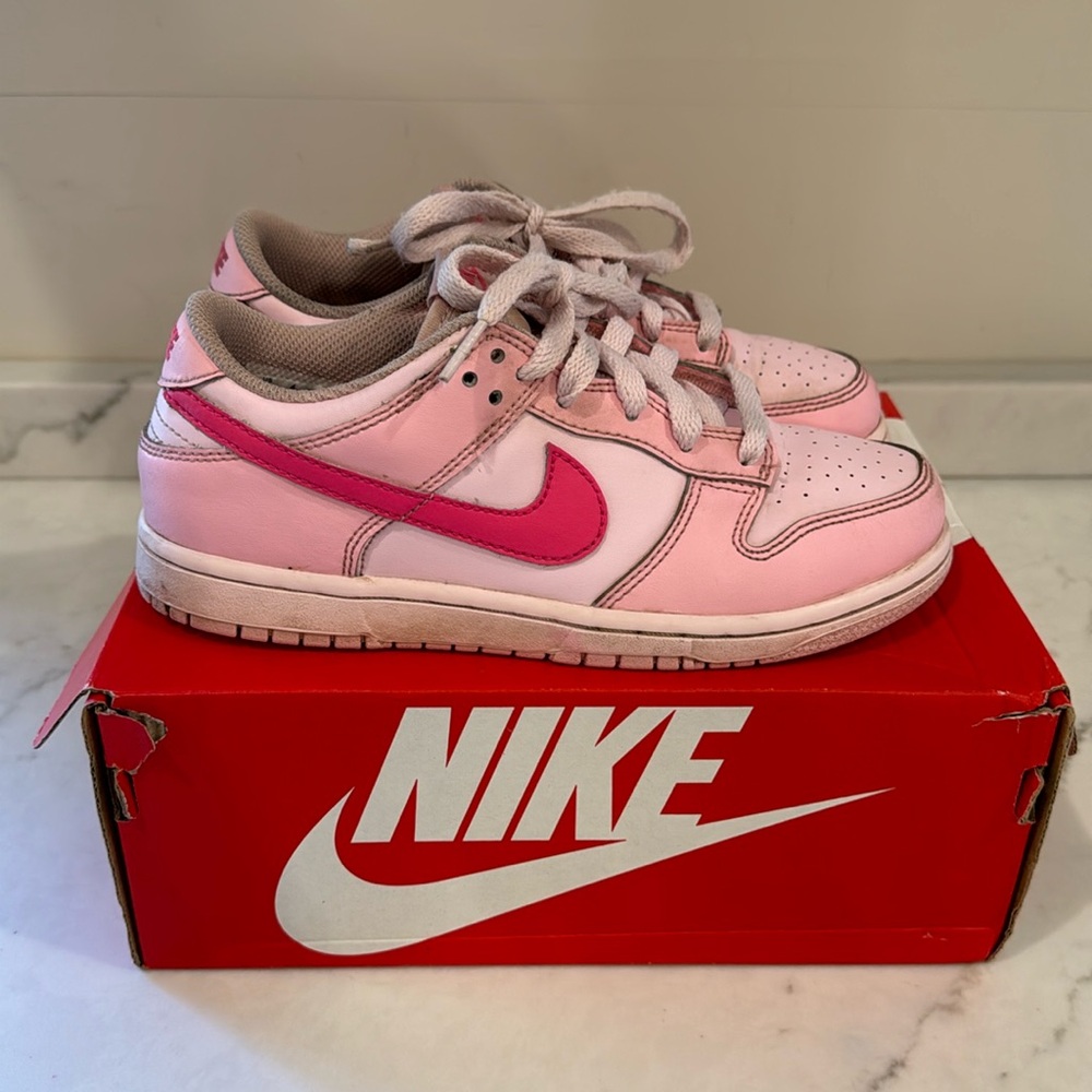 Nike Dunk Low Little Kids' Medium Soft Pink/Hyper Pink/Pink Foam size 3